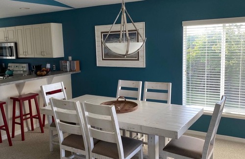 Port Charlotte Apartment | Apartment Rotonda West, FL Lakeview Condo 2 bed/2 bath