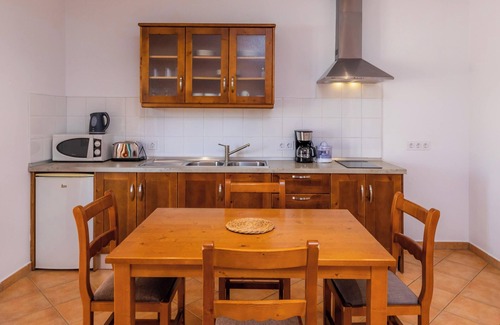 Ariany Apartment | Apartment 'S Hort Can Capità Familiar Terraza 1' close to the Sea with Shared Pool & Wi-Fi