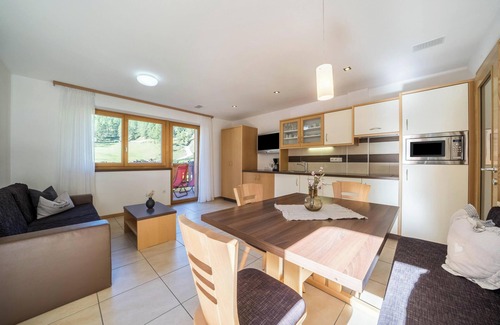 Plan Apartment | Apartment "Sonnenuntergang" with Panoramic Mountain View, Balconies & Sauna