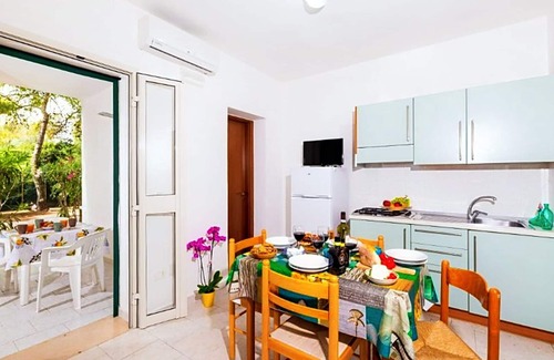 Scialara Apartment | Apartment 'Sabbia D'oro, Trilocale 401' with shared pool and Wi-Fi
