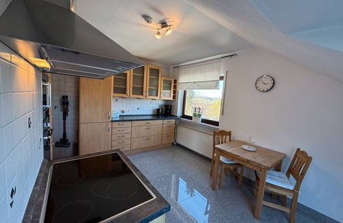 Wellerode Apartment | Apartment 'Schliestädt' with Shared Garden, Balcony and Wi-Fi