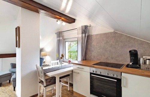Ottersweier Apartment | Apartment 'Schwarzwaldtani - Dörfle' with Mountain View, Wi-Fi and Air Conditioning