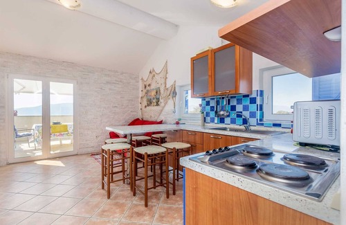 Pinezici Apartment | Apartment SEA HIDEAWAY