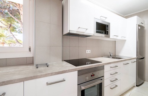 Cala Bona Apartment | Apartment 'Ses Roques' with Sea View, Wi-Fi and Air Conditioning