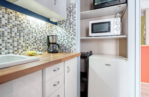 Costa Dorada Apartment | Apartment 'Sf5' with Balcony, Wi-Fi and Air Conditioning