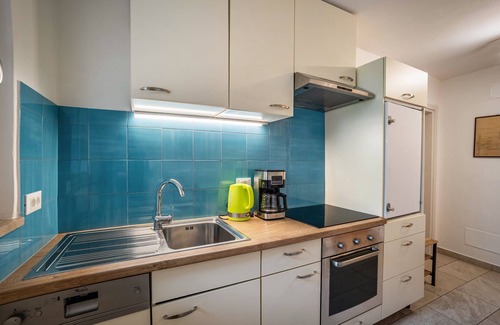 Pfalzen Apartment | Apartment 'Silbernagl Sonnig Mit Gartenblick' with Lake View, Shared Terrace and Wi-Fi