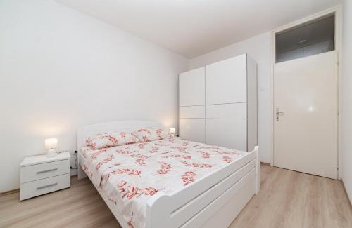 Golubovina Apartment | Apartment Simanic