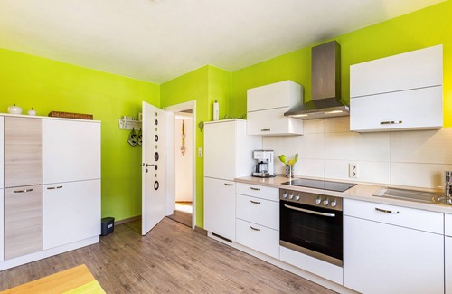 Warstein Apartment | Apartment 'Sommersonne' with Mountain View, Private Terrace and Wi-Fi