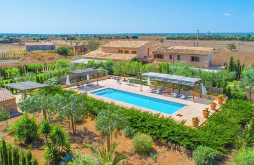 Es Palmer Villa | Apartment 'Son Sec Nou' with Mountain View, Wi-Fi and Air Conditioning