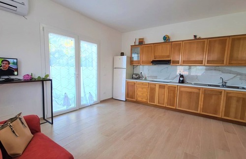 Portoferraio Apartment | Apartment 'Spiagge Bianche' with Sea View, Balcony and Air Conditioning