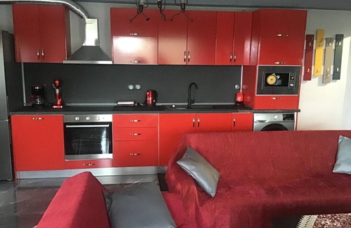 Sivros Apartment | Apartment 'Spiri's House' with Private Terrace, Wi-Fi and Air Conditioning