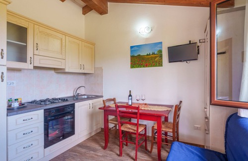 Aglientu Apartment | Apartment 'Stella Marina Piscina E Vista Mare' with Sea View, Wi-Fi and Air Conditioning