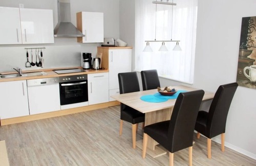 Borkum Apartment | Apartment 'Strandflieder' with Wi-Fi