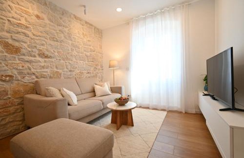 City Center Apartment | Apartment Summer Cave in Poreč center