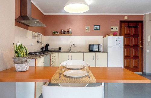 Amposta Apartment | Apartment 'Super Terraza' with Private Terrace, Wi-Fi and Air Conditioning