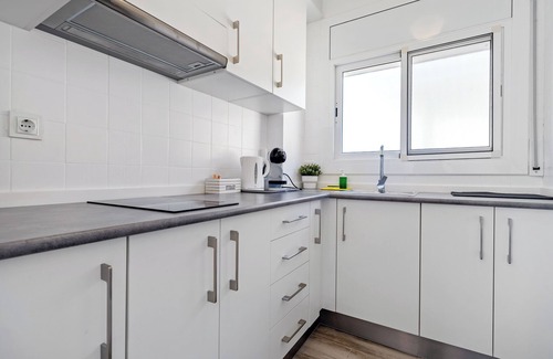 El Vendrell Apartment | Apartment 'Sweet Apt- Sea Views' with Sea View, Wi-Fi and Air Conditioning