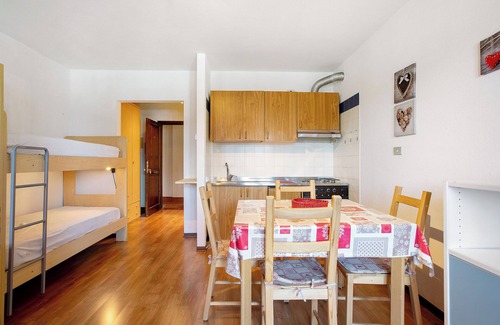 Gressan Apartment | Apartment 'Sweet Home - Pila Appartamenti' with Mountain View and Private Terrace