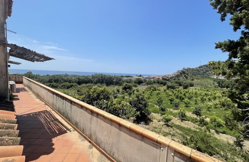 Palizzi Marina Apartment | Apartment 'Tenuta Baronale Jò - Sant'elia 4' with Sea View, Shared Terrace