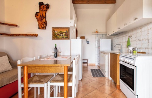Bortigiadas Apartment | Apartment 'Tenuta Ponte Vecchio' with Lake View, Private Garden and Air Conditioning
