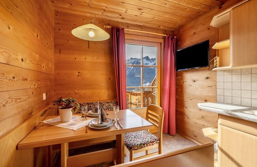 Ultimo Apartment | Apartment 'Thalhof Laugen' with Mountain View, Shared Garden and Wi-Fi