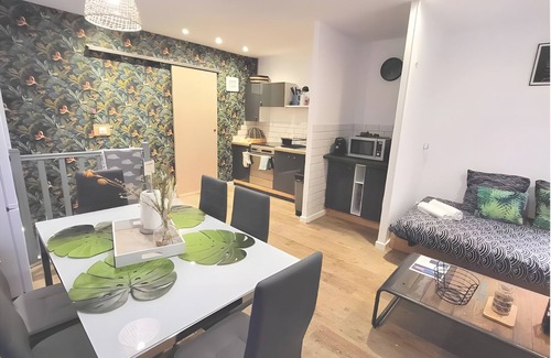 Annecy Apartment | Apartment 'The Chill Place' with Wi-Fi and Air Conditioning