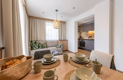 Bruck an der Grossglocknerstrasse Apartment | Apartment Top 3 by Interhome