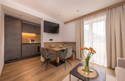 Bruck an der Grossglocknerstrasse Apartment | Apartment Top 4 by Interhome