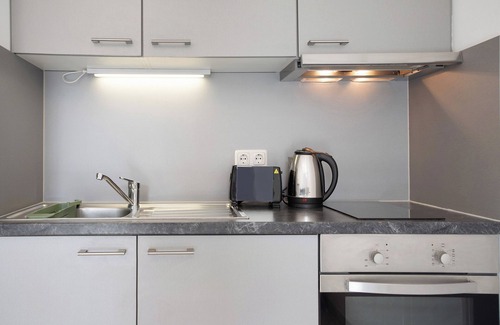 Greifswald City Centre Apartment | Apartment 'Top Lage Mit Blick Zum Dom' with Wi-Fi