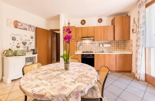 Montioni Apartment | Apartment "Trento 33" with pool, air conditioning, Wi-Fi & Garden