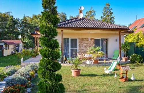 Balatonboglar Apartment | Apartment Twin front by Interhome