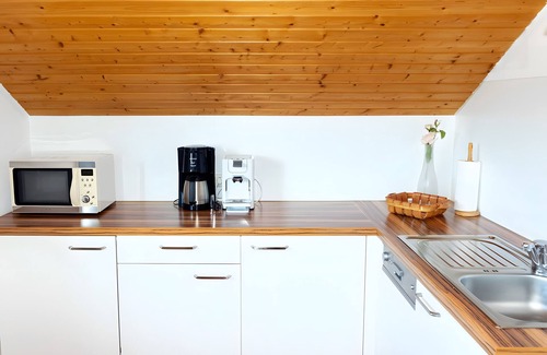 Hoechenschwand Apartment | Apartment 'Type C' with Shared Garden, Balcony and Wi-Fi