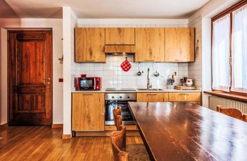 Sant'Antonio di Mavignola Apartment | Apartment Vaccari by Interhome