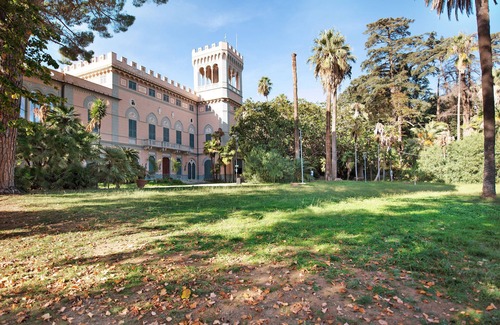 Arenzano Apartment | Apartment "Valeria 1 - Arenzanohost" close to the Sea with Terrace & Wi-Fi