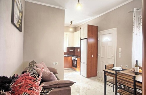 Chortata Apartment | Apartment 'Ventus Athina' with Sea View, Wi-Fi and Air Conditioning