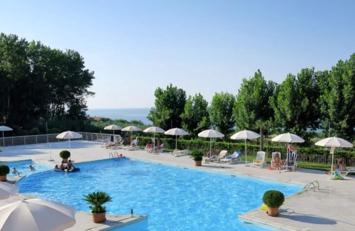 Torino di Sangro Apartment | Apartment Villagio Miramare in Torino di Sangro - 6 persons, 2 bedrooms