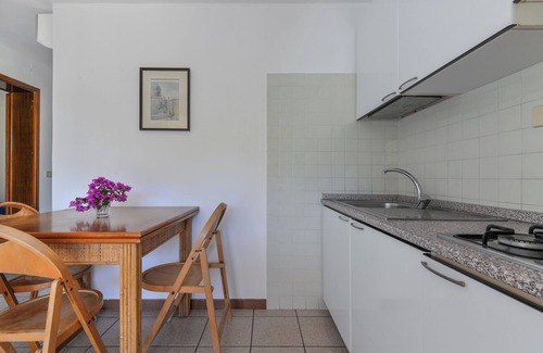 Lacona Apartment | Apartment 'Villa Conti - Trilocale 13' with Private Terrace, Shared Garden and Wi-Fi