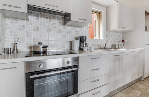 Drimonas Apartment | Apartment 'Villa Odysseus' with Sea View, Wi-Fi and Air Conditioning