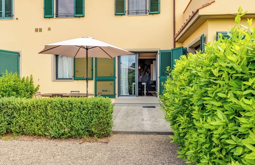 Vinci Apartment | Apartment 'Vinsantaia' with Shared Pool, Wi-Fi and Air Conditioning