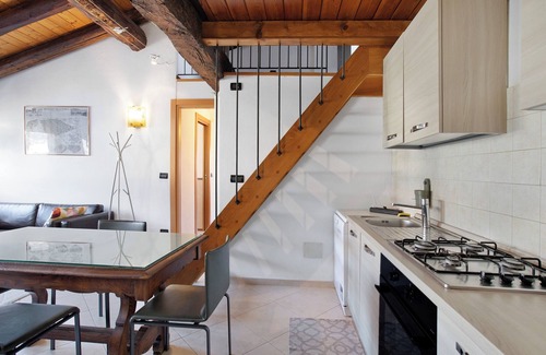 Aosta Apartment | Apartment 'Vista Anfiteatro Romano' with Mountain View