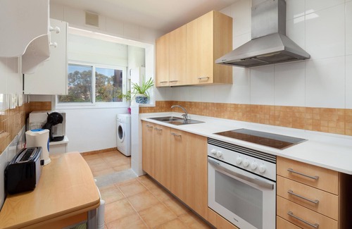 Algarrobo Apartment | Apartment Vistas al Mar with Sea View, Terrace, Shared Pool & Wi-Fi