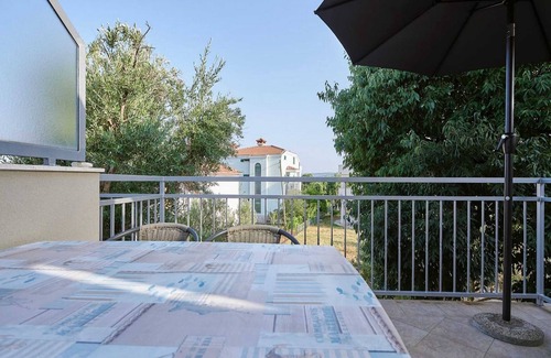 Kastel Stafilic Apartment | Apartment Vujina with terrace