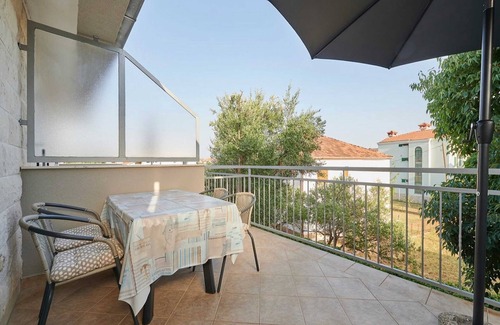 Kastel Stafilic Apartment | Apartment Vujina with terrace