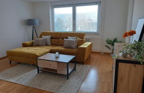 Maulburg Apartment | Apartment "Waldblick" - 77 qm, 2 Schlafzimmer, direkte S-Bahnverbindung nach Basel, Schweiz