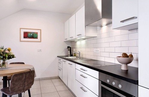 Berg/Monte Apartment | Apartment "Weingut Lahn zu Eppan Gandkofl" with Mountain View, Balcony & Wi-Fi