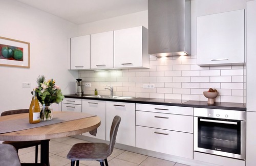 Berg/Monte Apartment | Apartment "Weingut Lahn zu Eppan Gandkofl" with Mountain View, Balcony & Wi-Fi