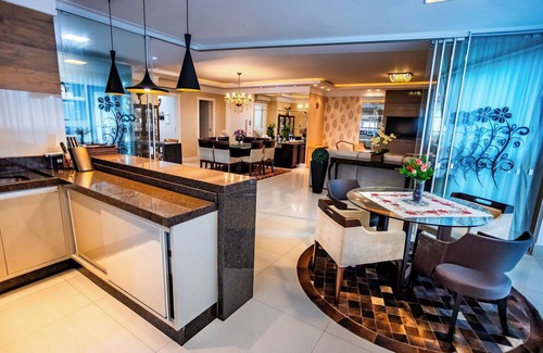 Andorinha Apartment | Apartment with 3 suites - Meia Praia