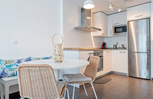 Roques Daurades Apartment | Apartment with pool and paddle tennis 100m beach