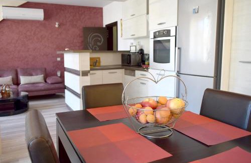 Sarafovo Apartment | Apartment with 2 Bedrooms and Parking Near the Beach