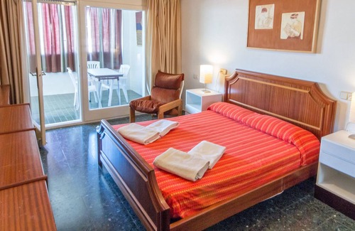 Figueres Apartment | Apartment with 5 bedrooms and 3 bathrooms near the Dali Museum (Costa Brava)