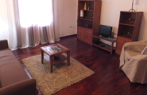 Horta Apartment | Apartment with a Pool, Golfinhos 2 bedrooms in Horta